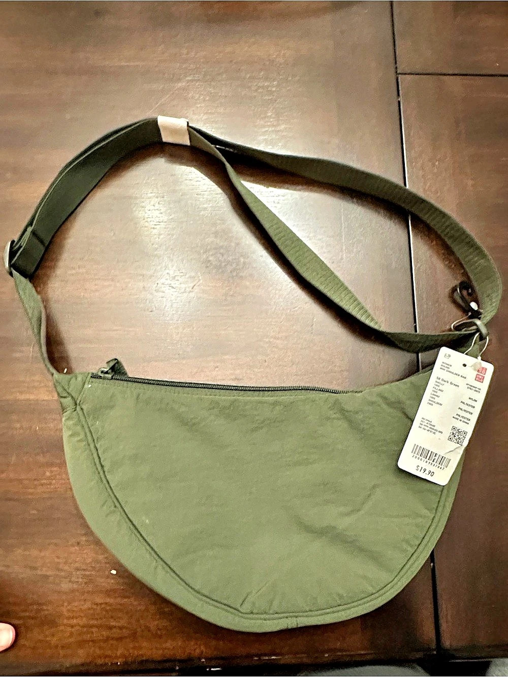Uniqlo Round Mini Shoulder Bag Green Nylon Shoulder Bag NWT